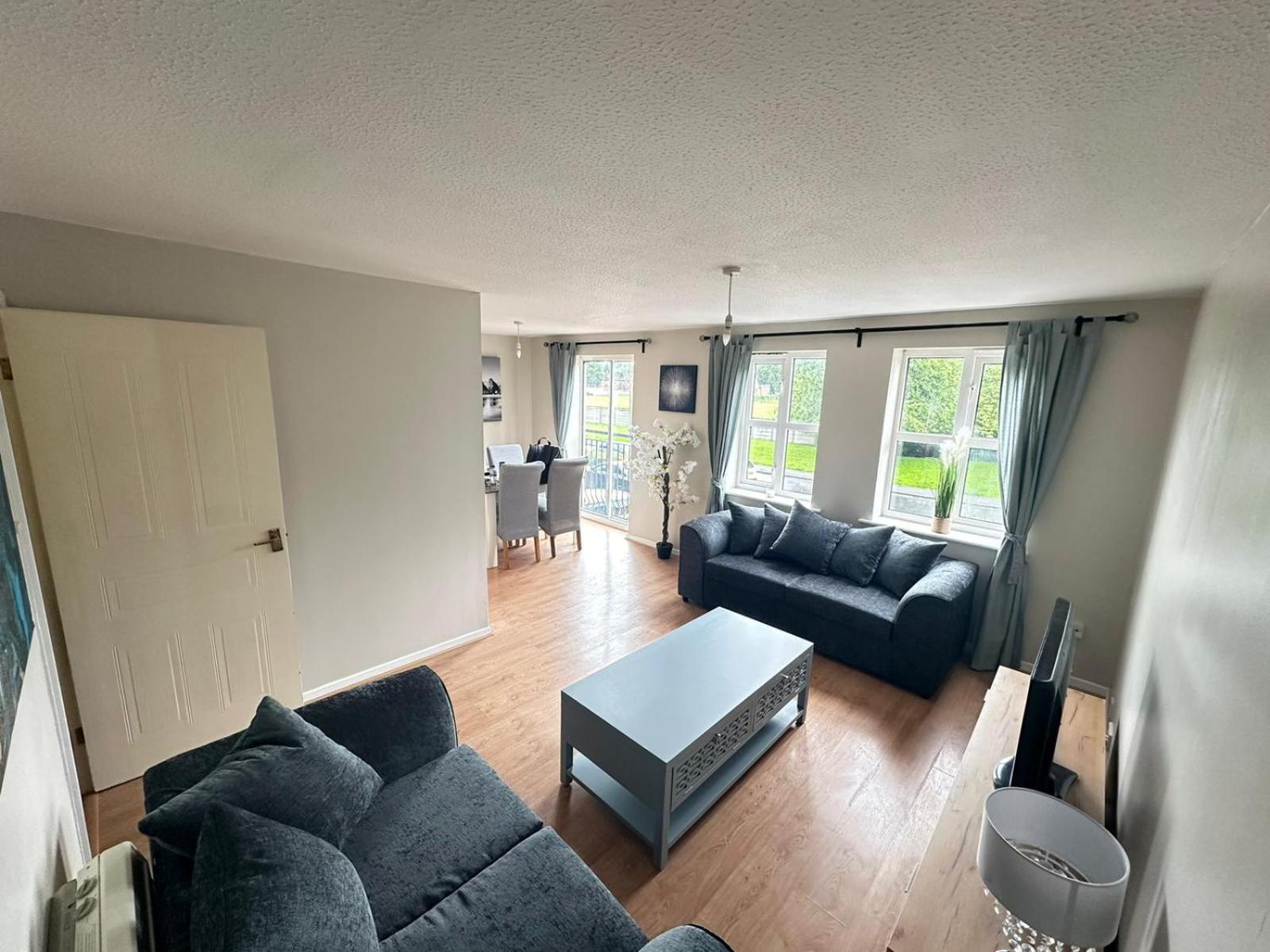 Lovely 2 Dbl Bed Apartment Near Heaton Park And North Manchester Hospital With Parking Buitenkant foto